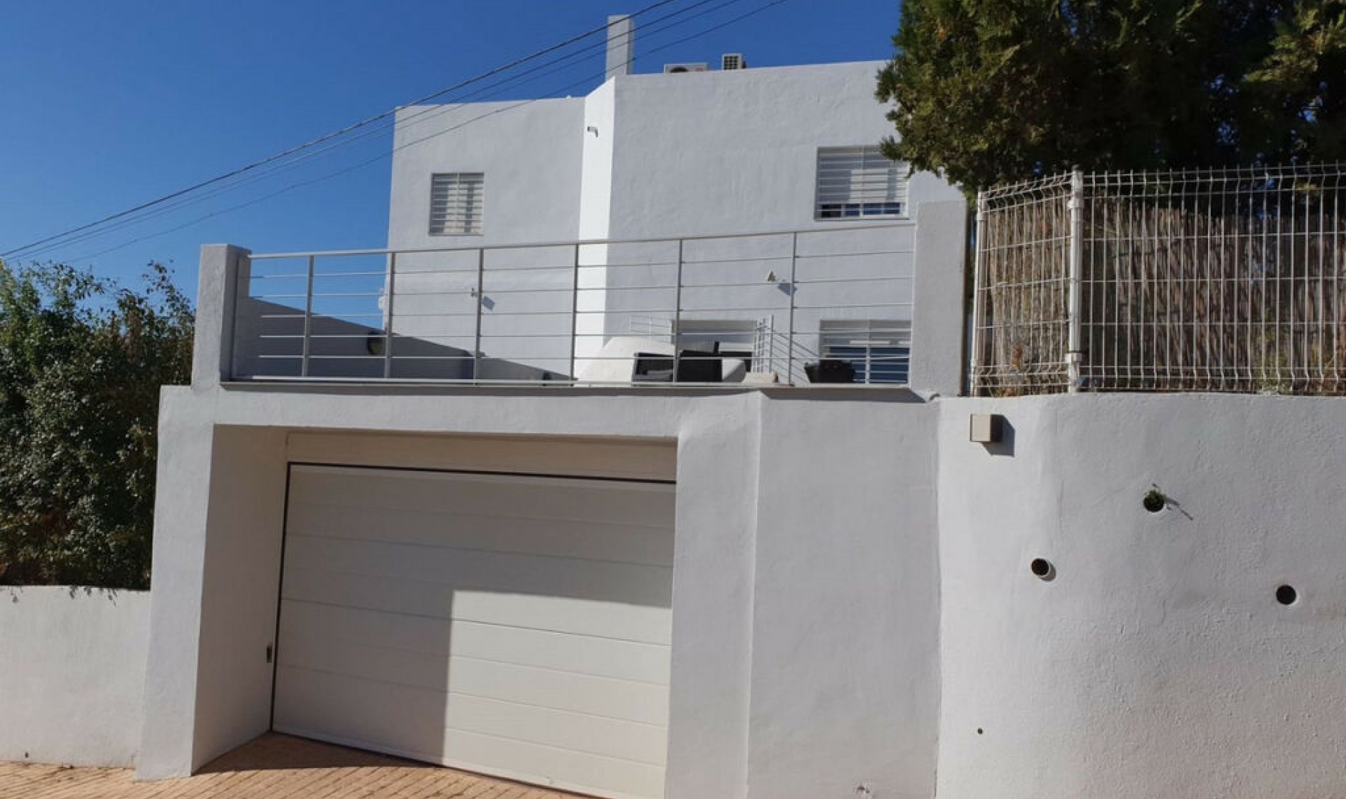 Resale - House -
Elviria
