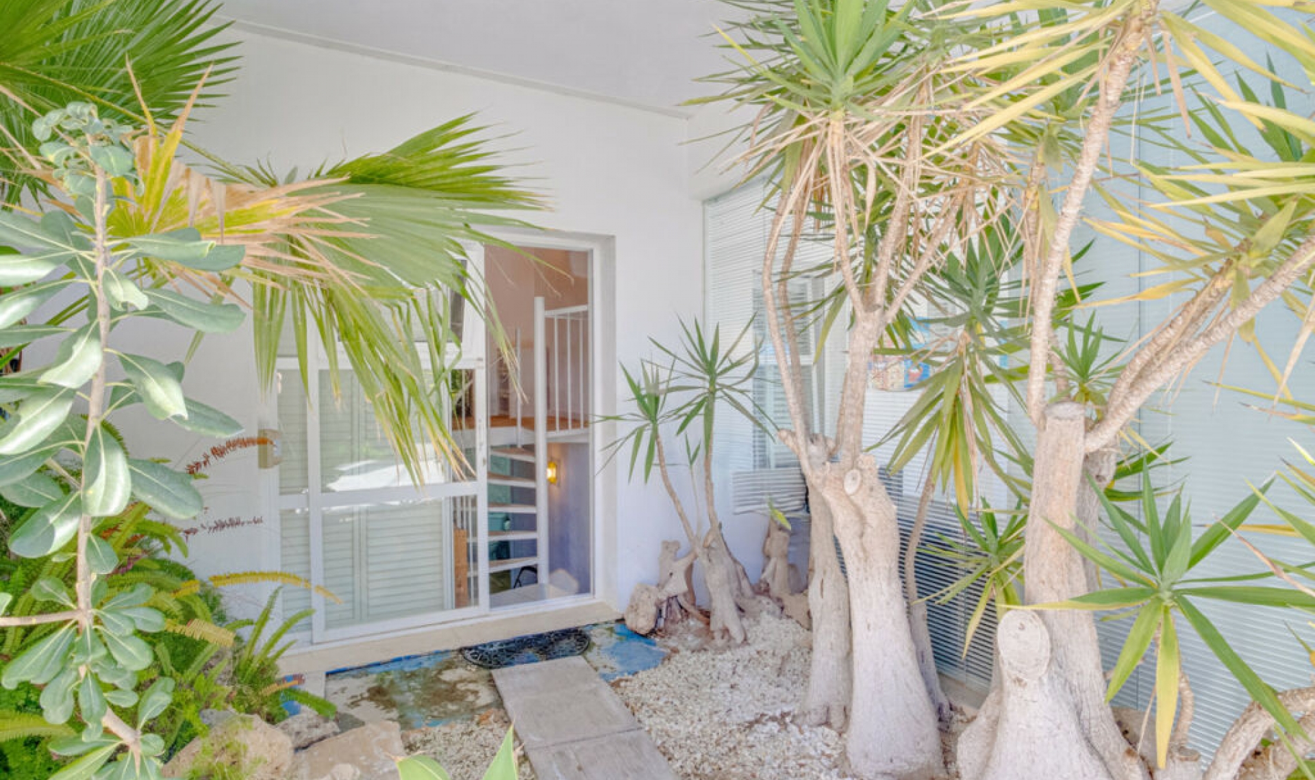 Resale - House -
Elviria