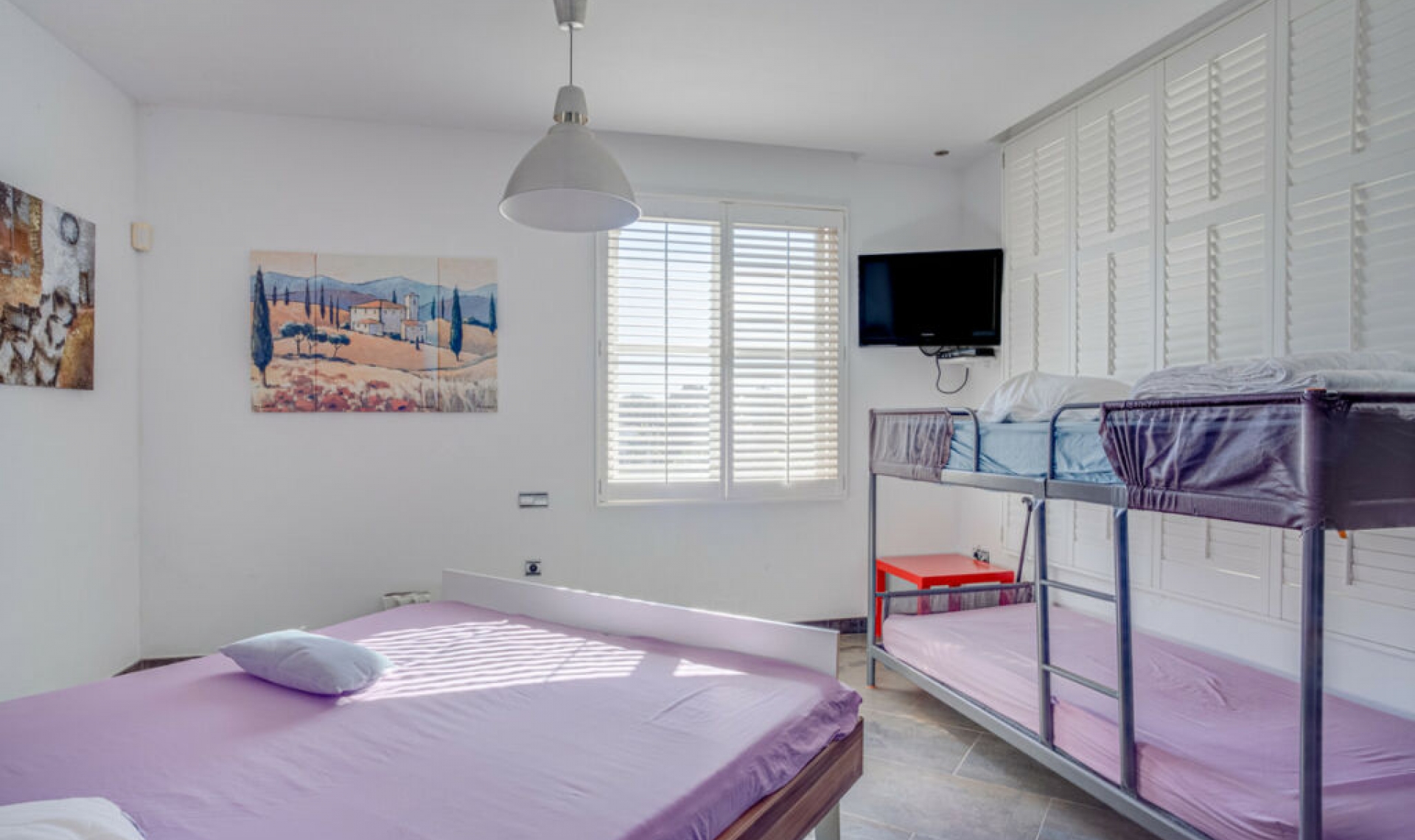 Resale - House -
Elviria