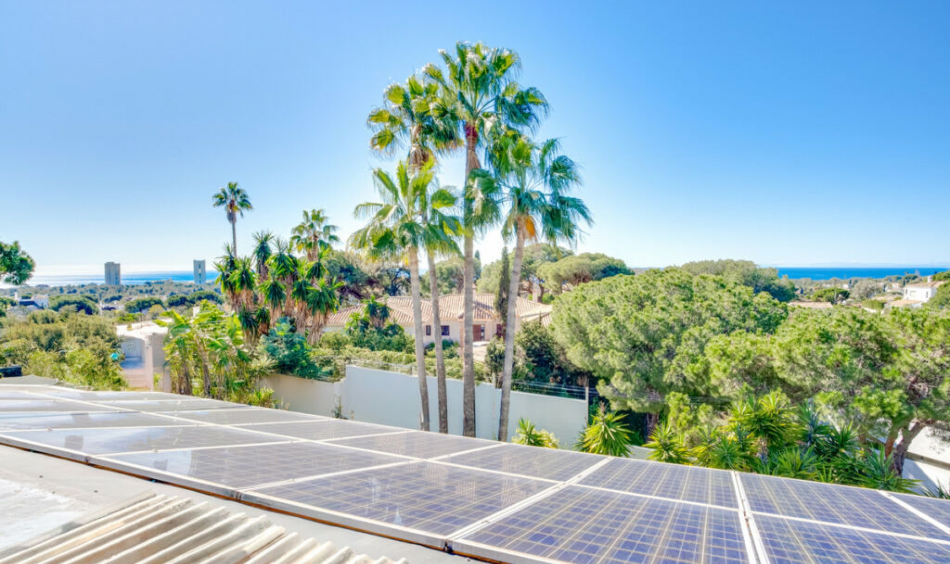 Resale - House -
Elviria