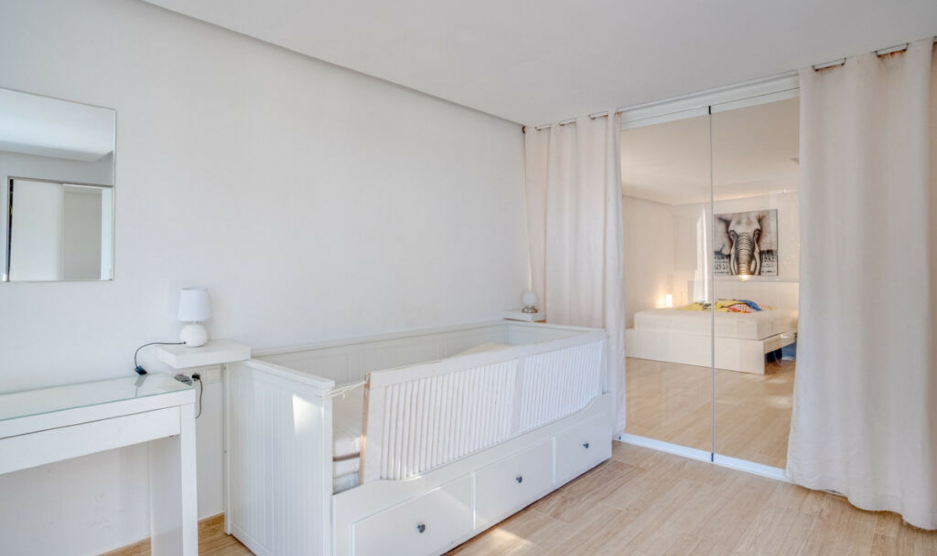 Resale - House -
Elviria