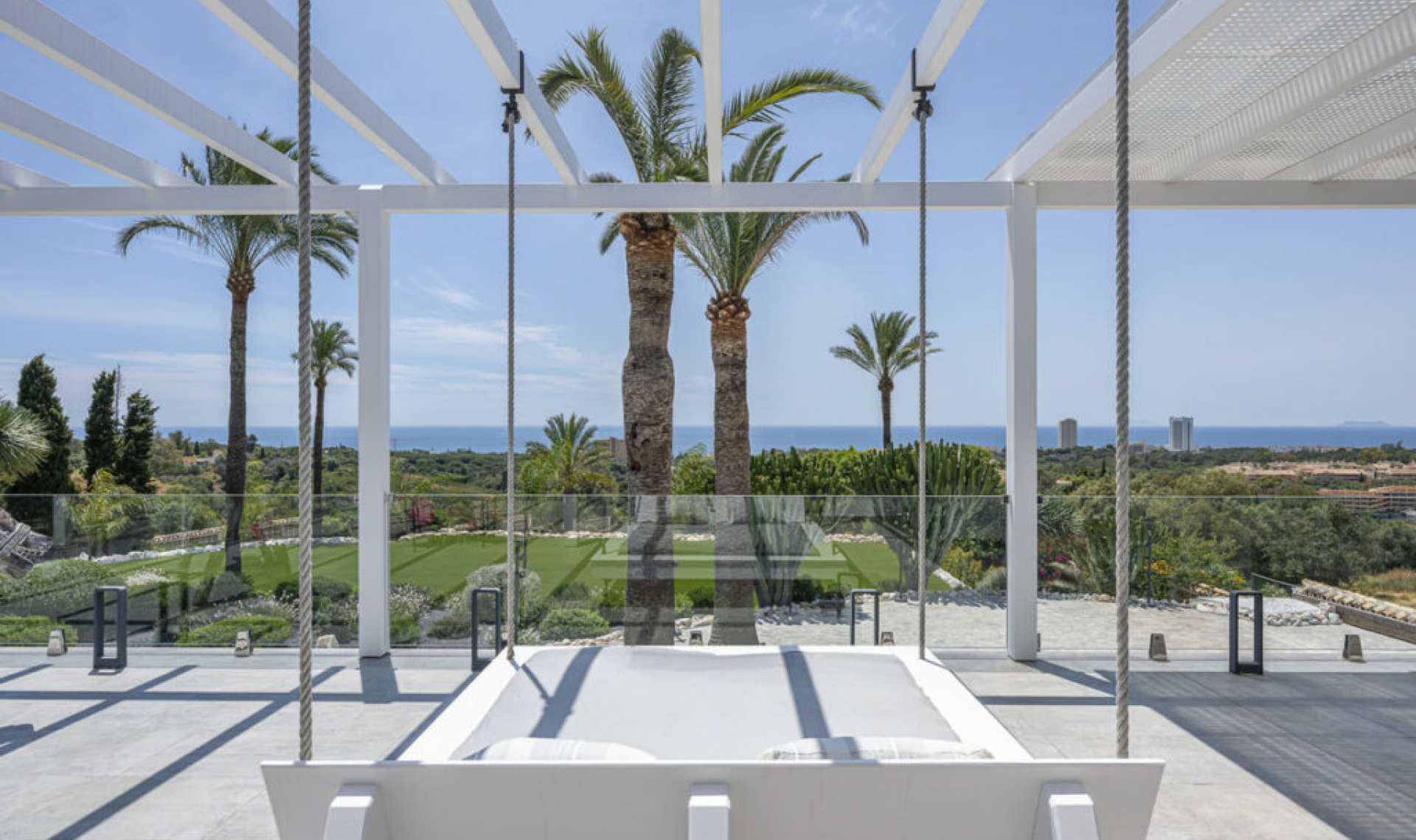 Resale - House -
Elviria