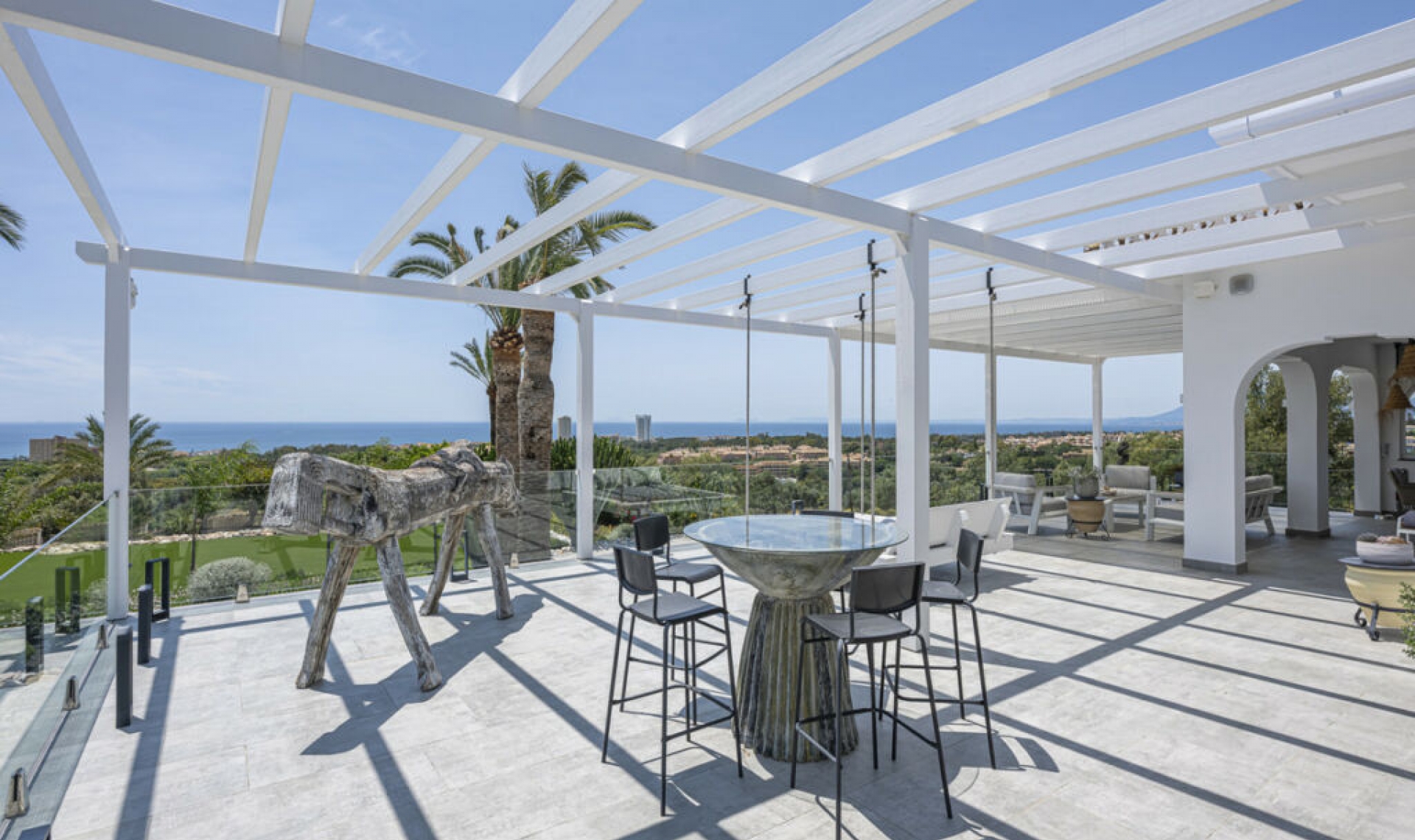 Resale - House -
Elviria