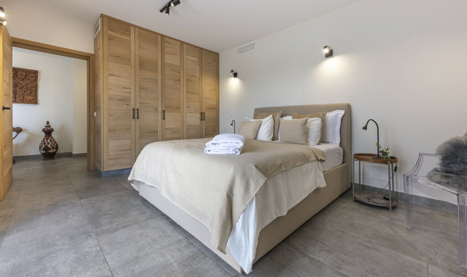 Resale - House -
Elviria