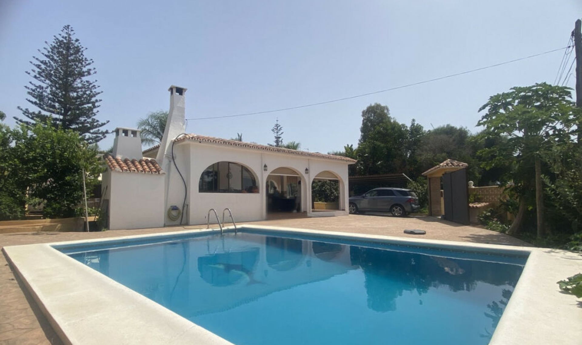 Resale - House -
Elviria