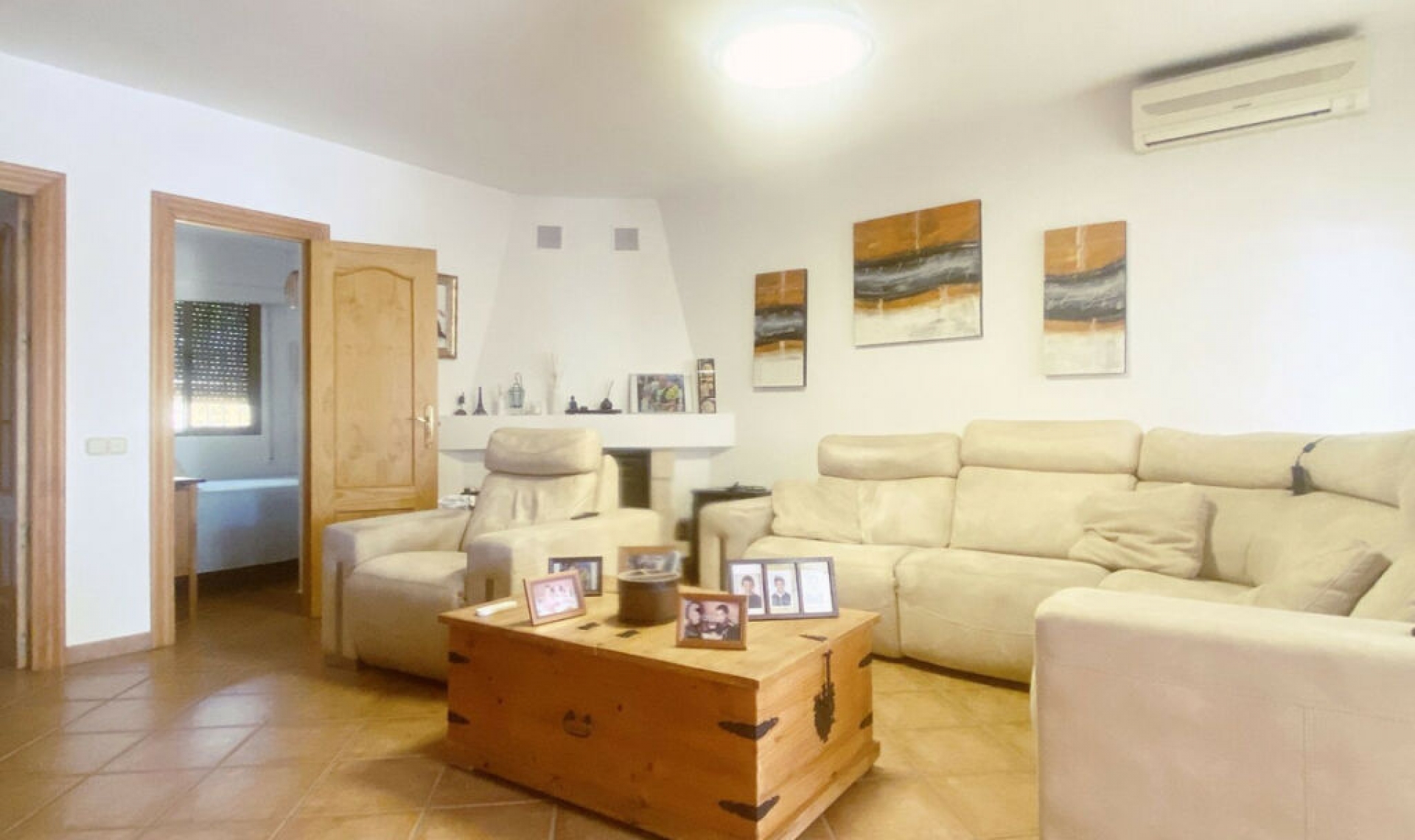 Resale - House -
Elviria