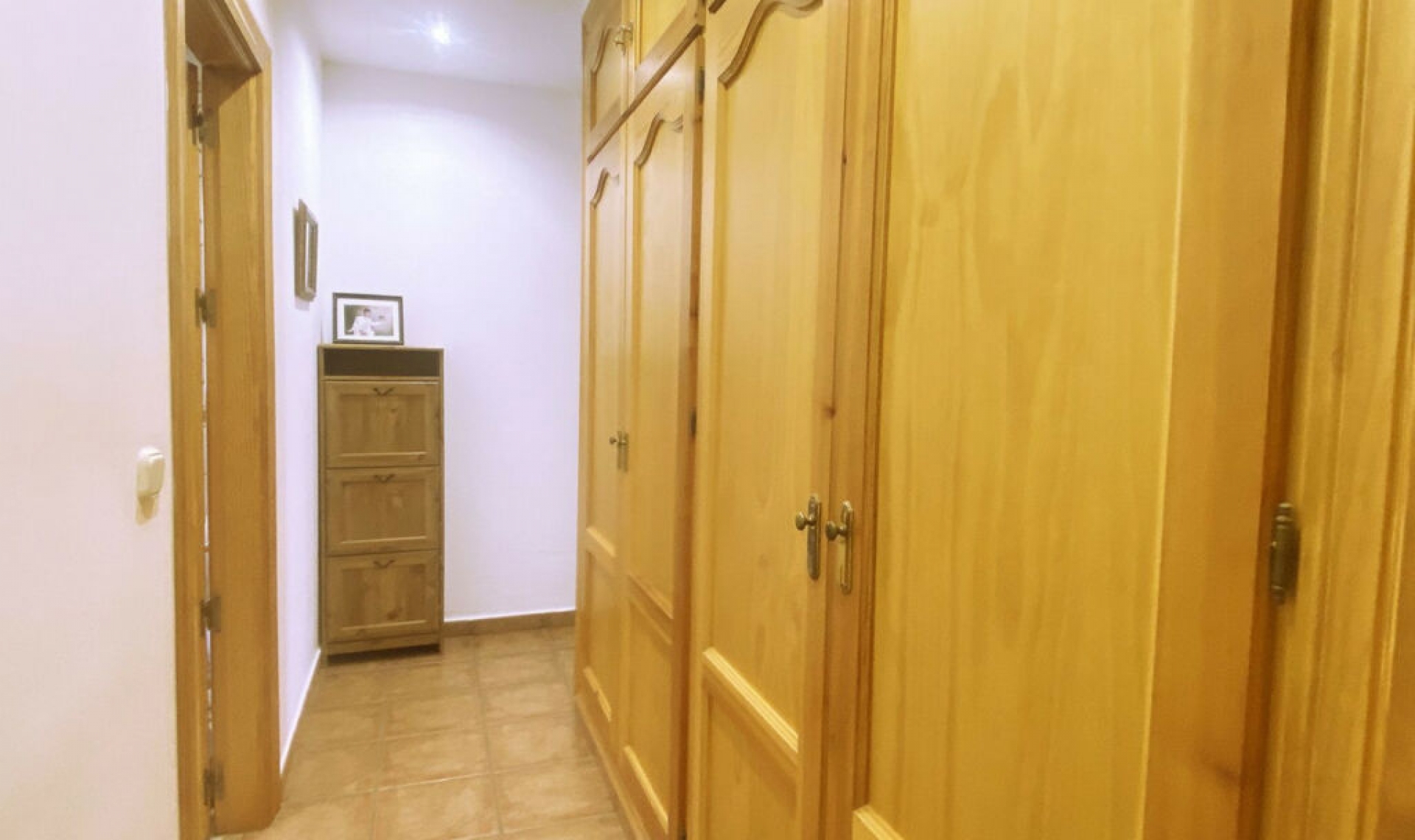 Resale - House -
Elviria
