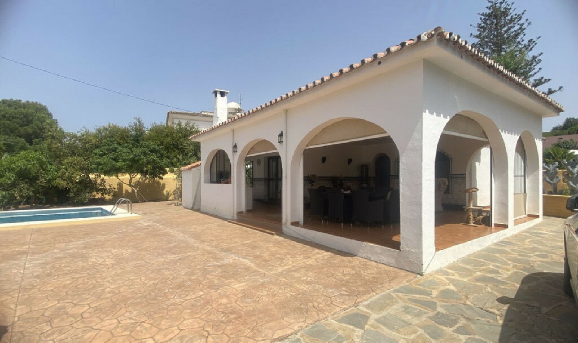 Resale - House -
Elviria