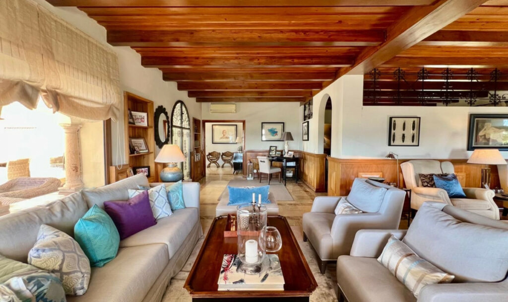 Resale - House -
Elviria