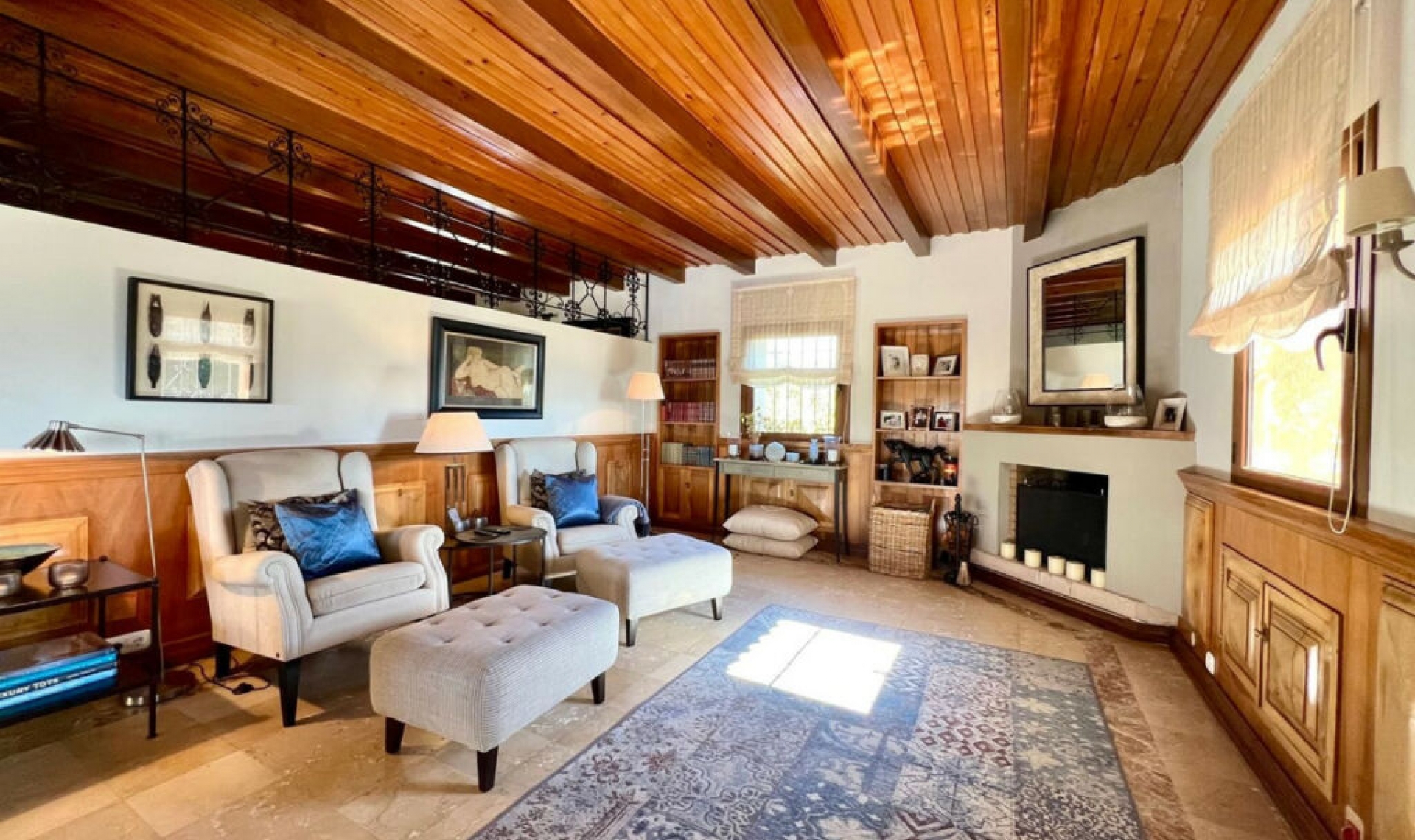 Resale - House -
Elviria