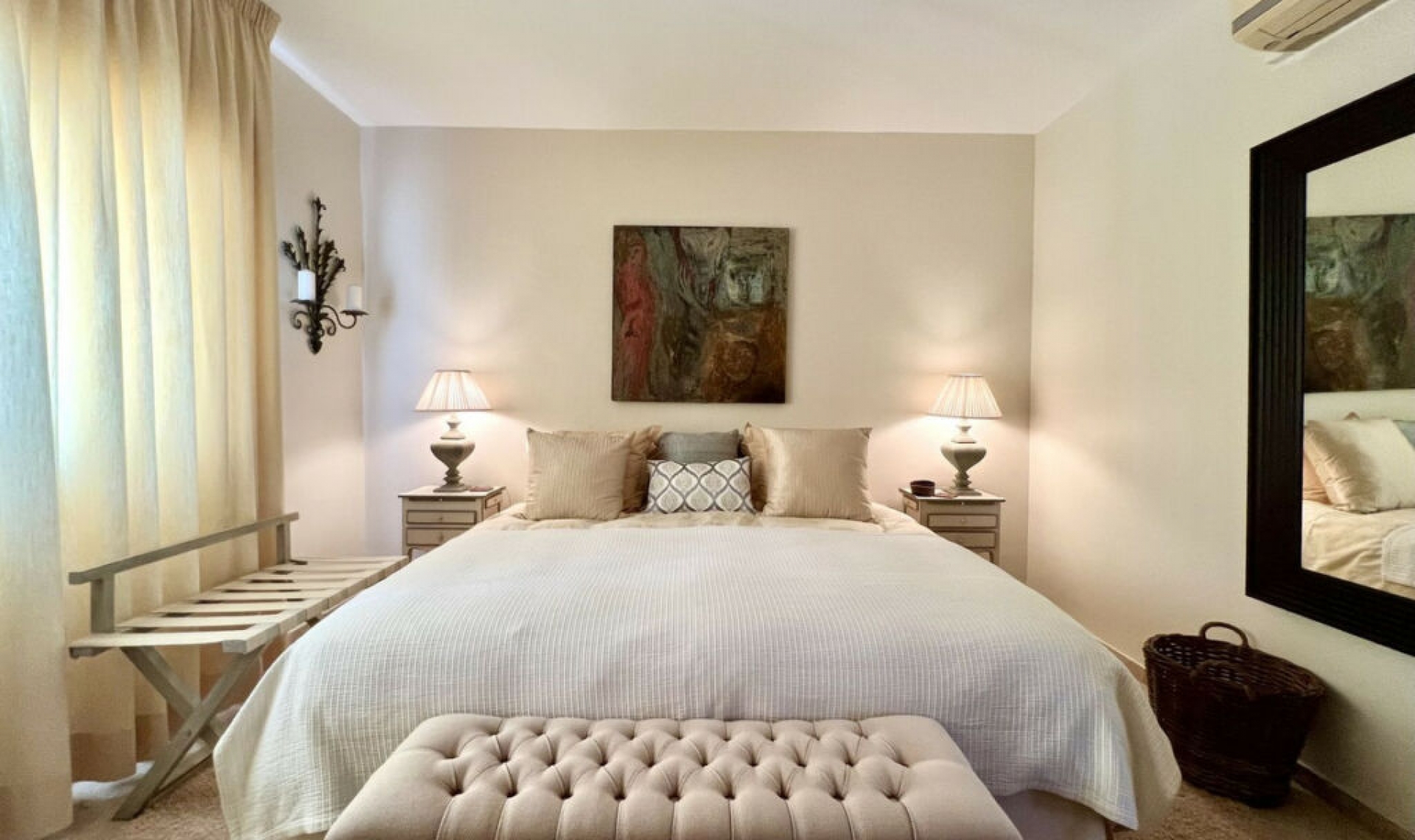 Resale - House -
Elviria