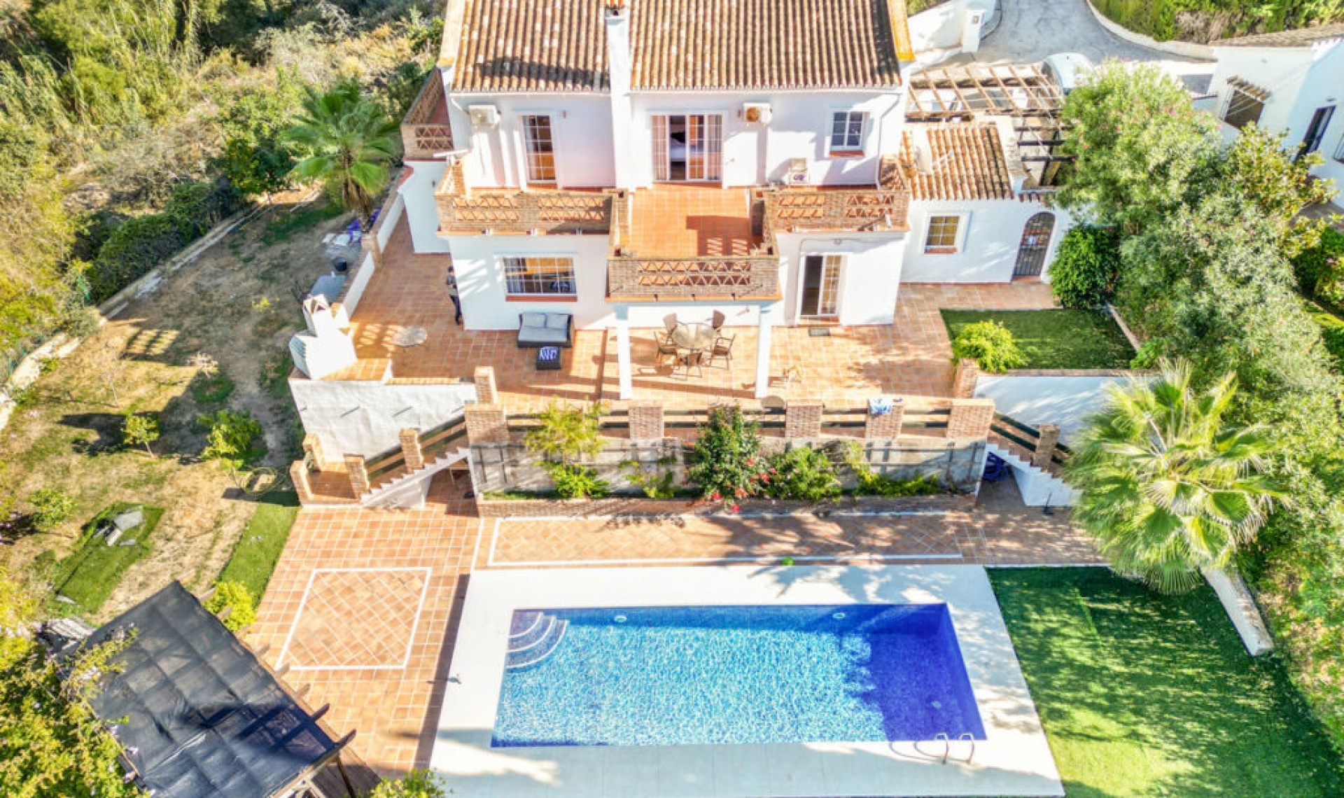 Resale - House -
Elviria