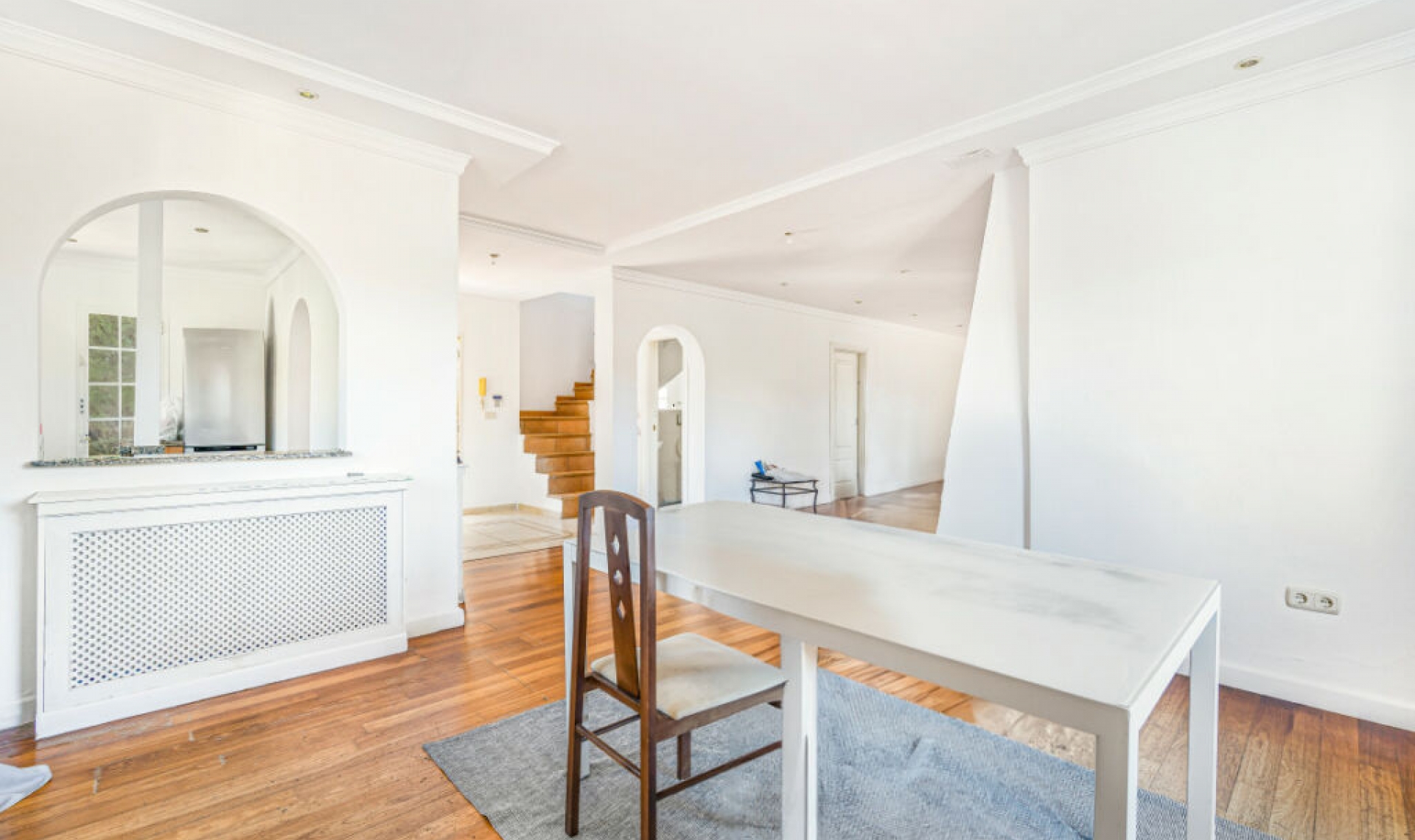Resale - House -
Elviria