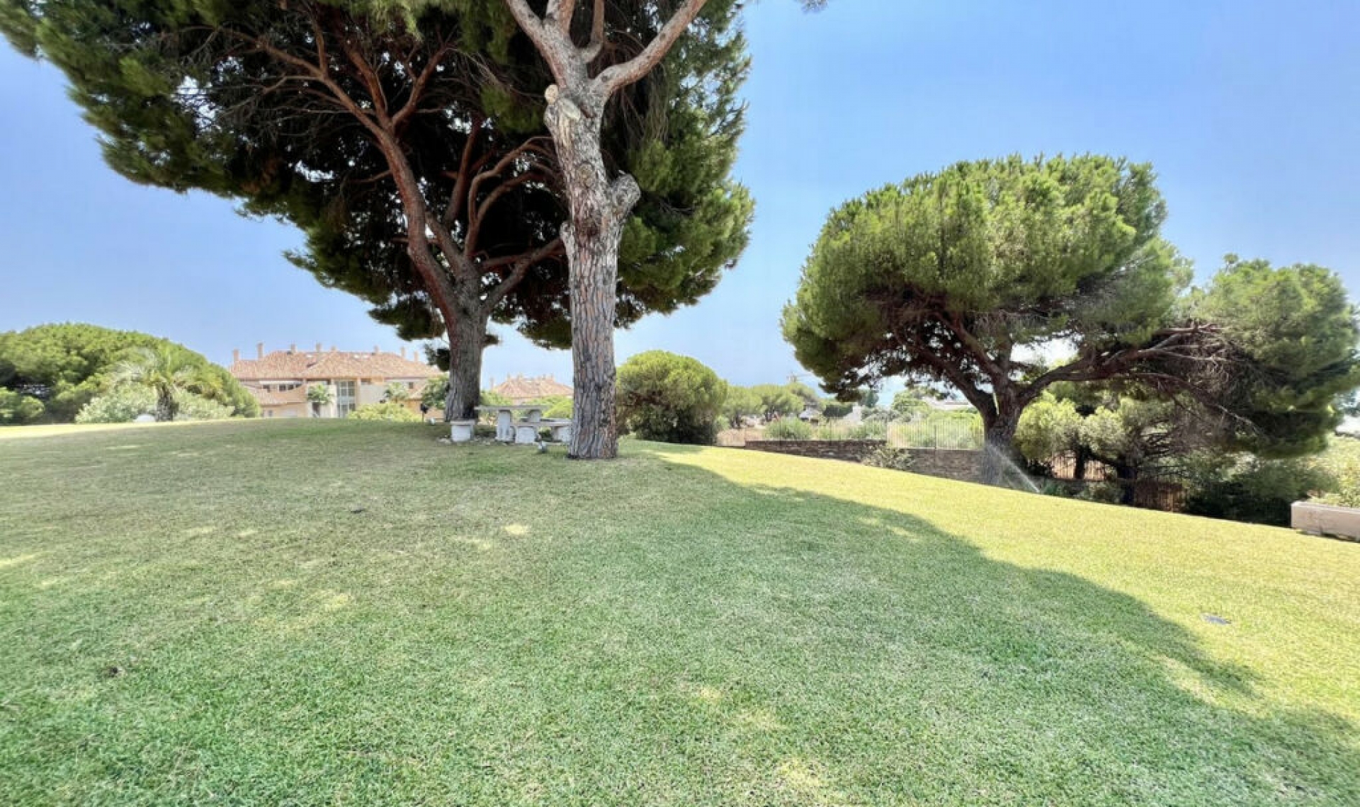 Resale - House -
Elviria