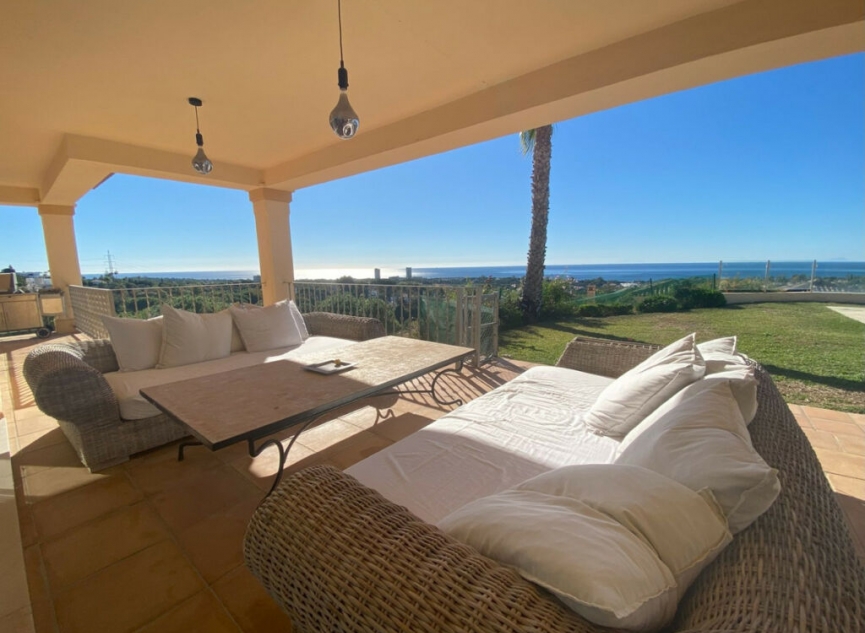 Resale - House -
Elviria
