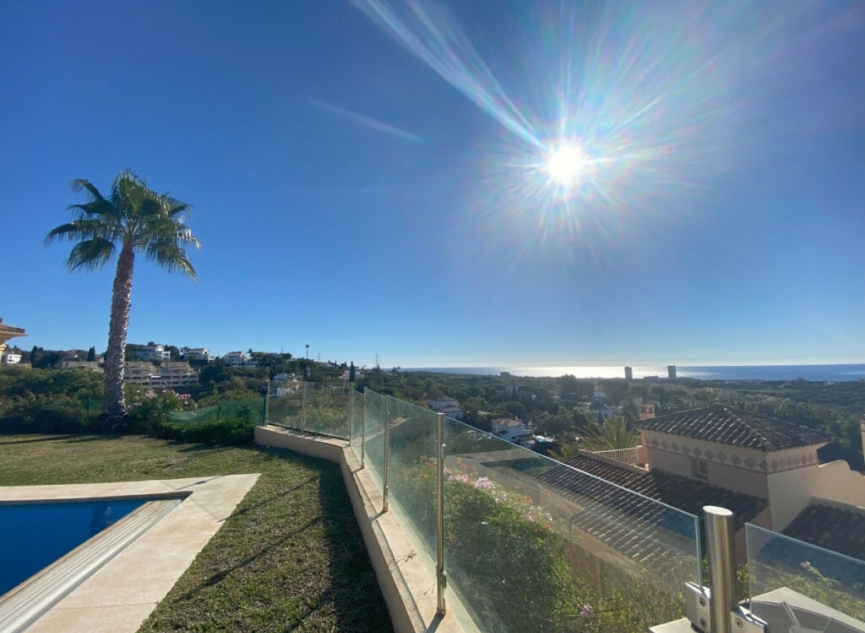 Resale - House -
Elviria