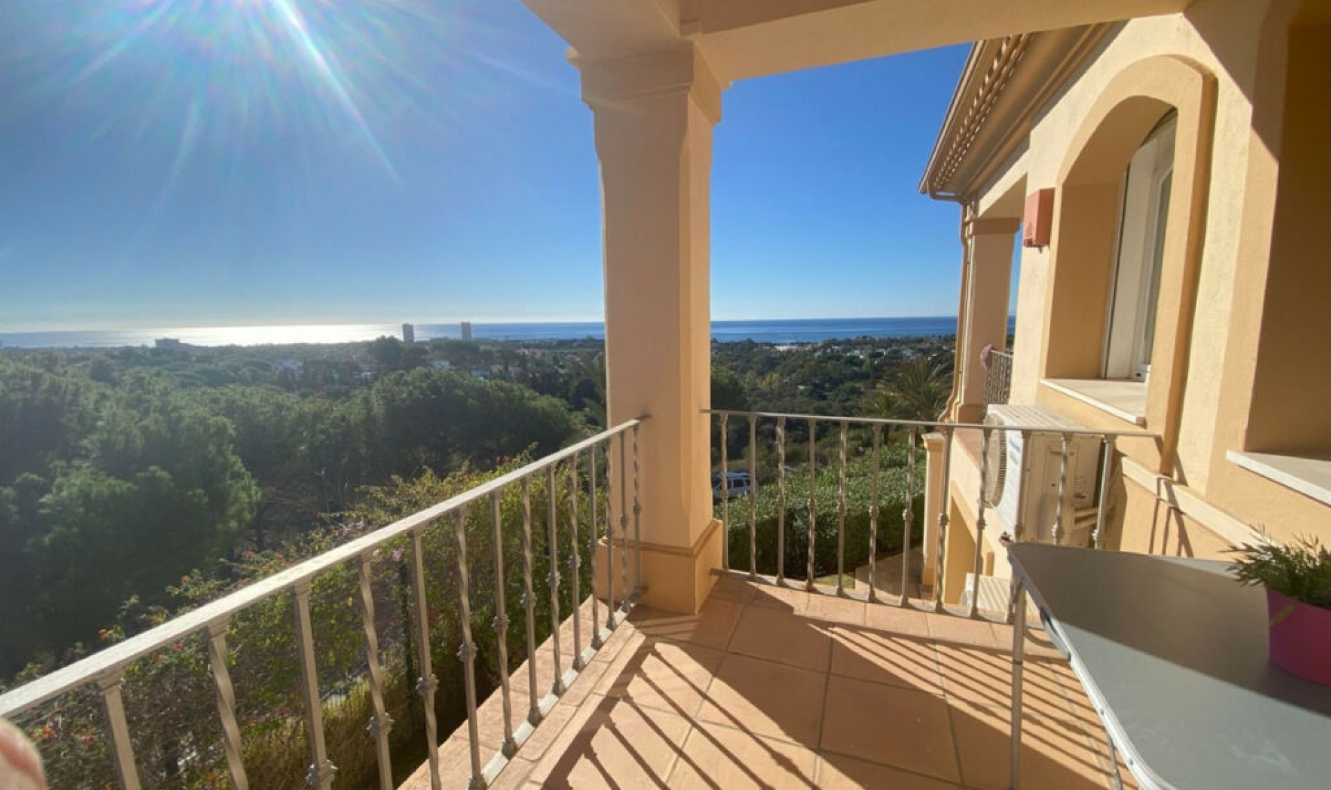Resale - House -
Elviria