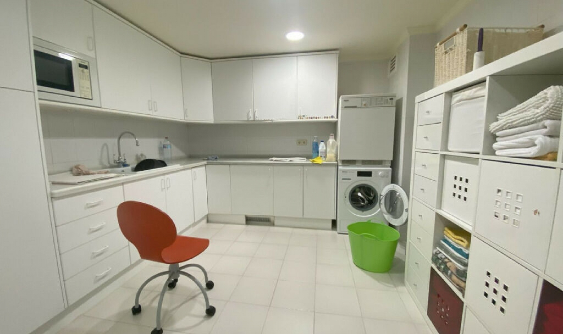 Resale - House -
Elviria