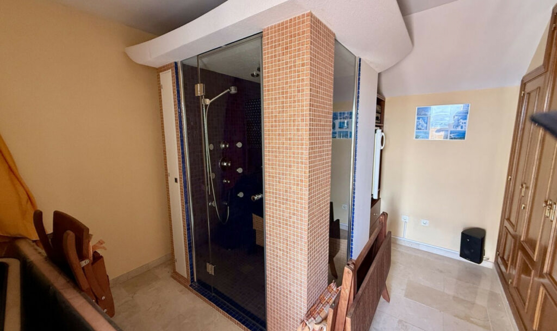 Resale - House -
Elviria