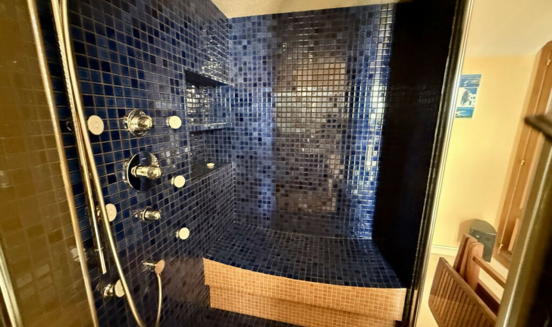 Resale - House -
Elviria