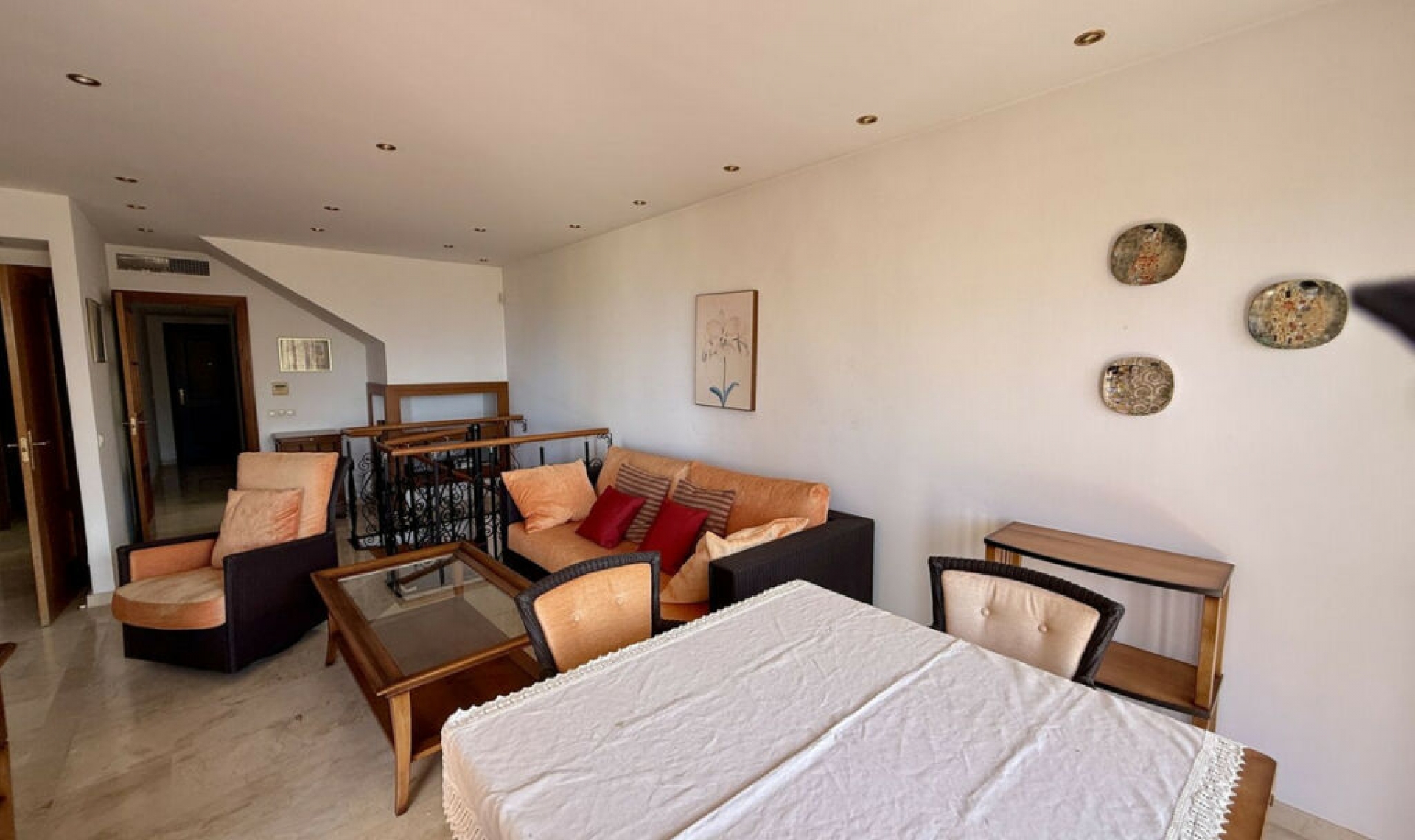 Resale - House -
Elviria