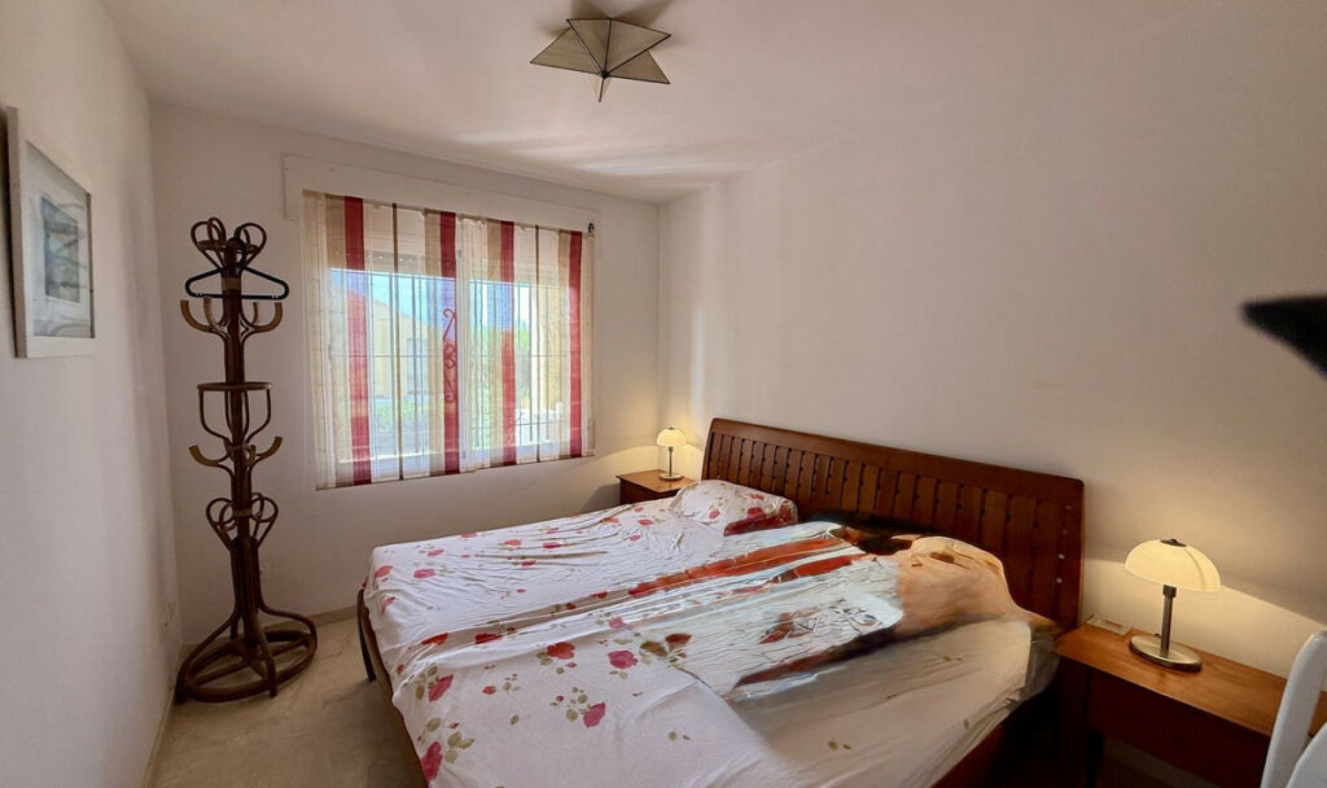 Resale - House -
Elviria