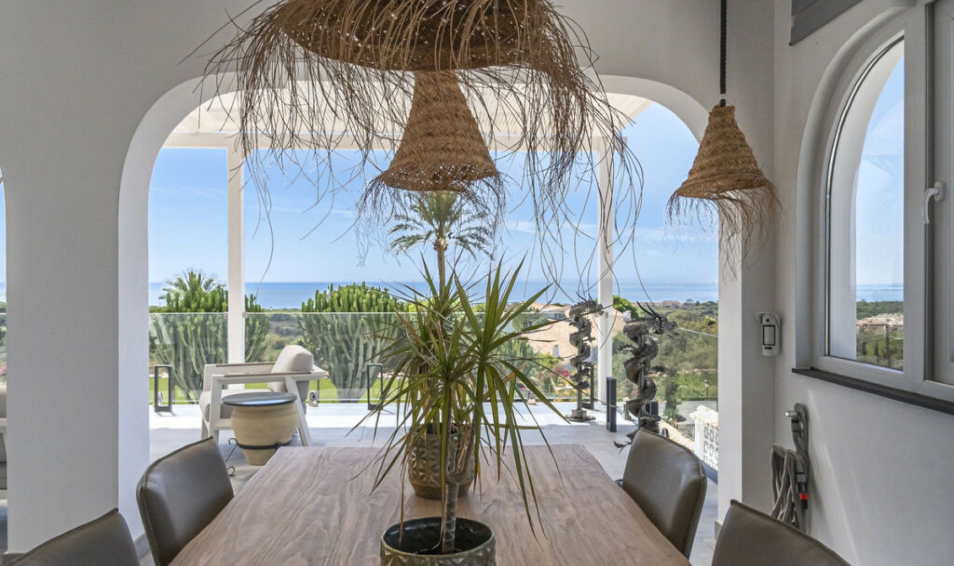 Resale - House -
Elviria