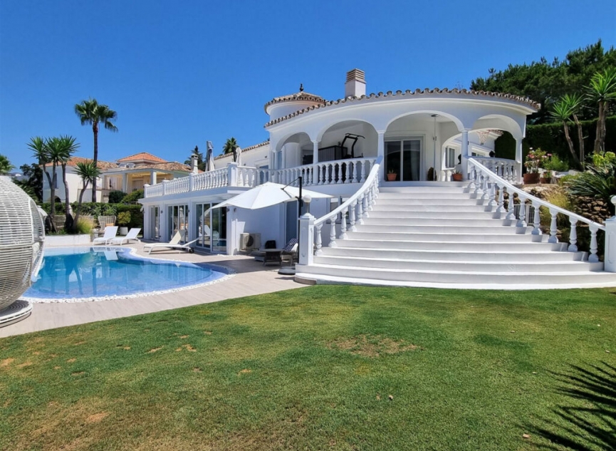 Resale - House -
Elviria