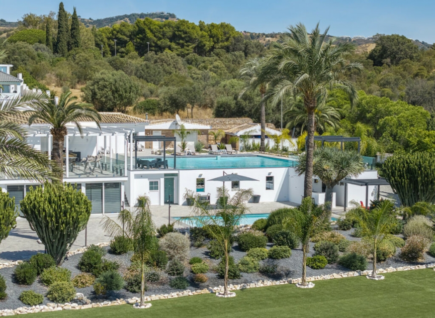 Resale - House -
Elviria