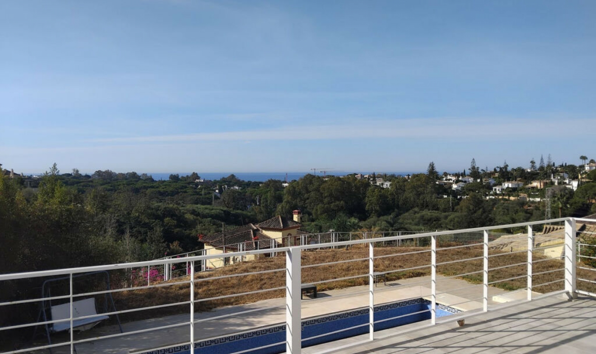 Resale - House -
Elviria