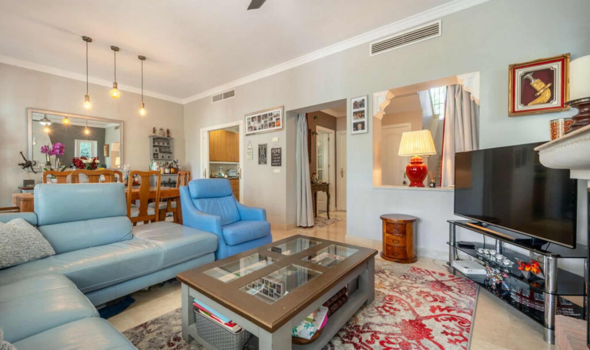 Resale - House -
Elviria