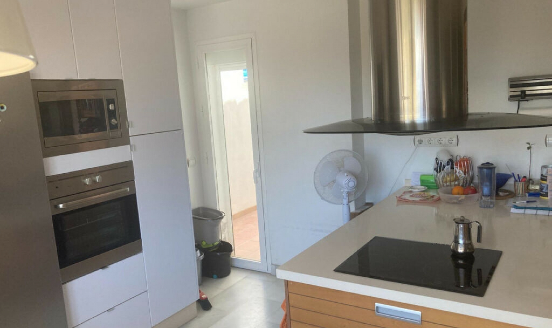 Resale - House -
Estepona
