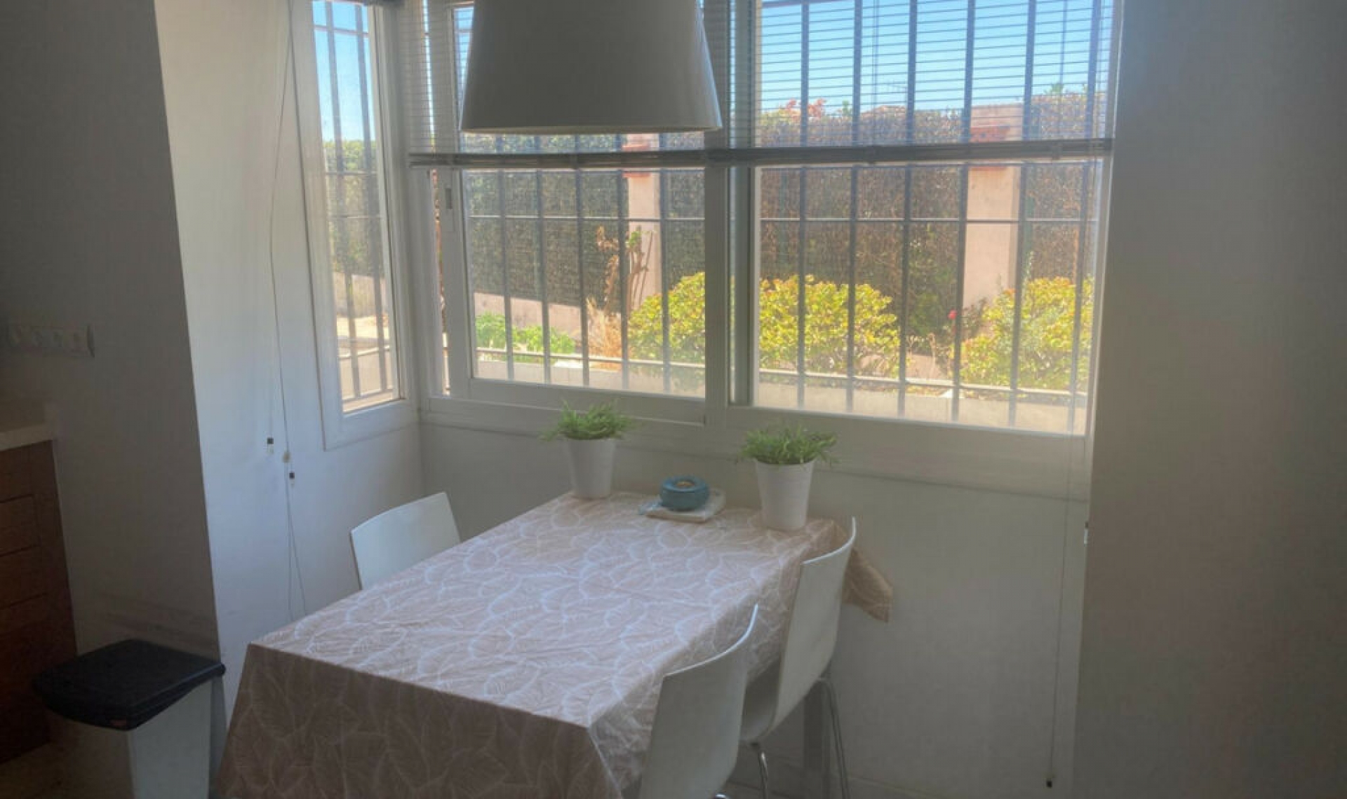 Resale - House -
Estepona