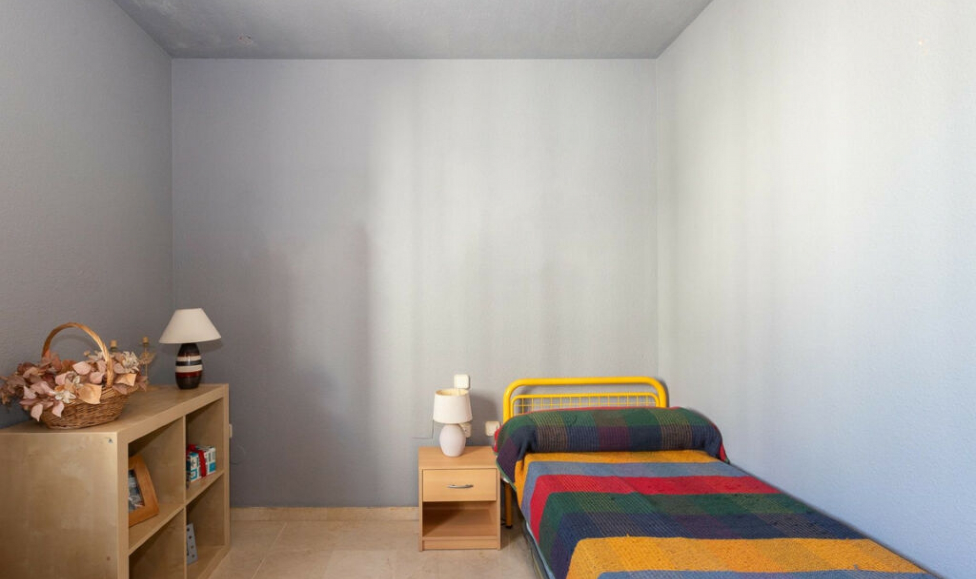 Resale - House -
Estepona