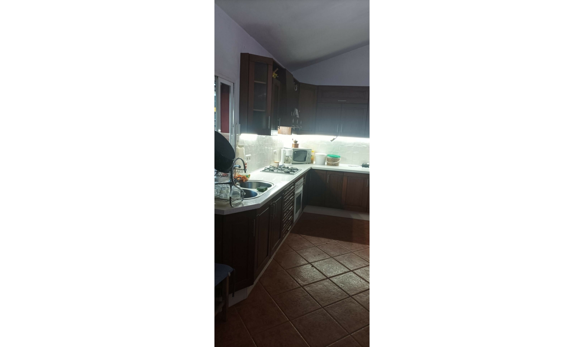 Resale - House -
Estepona