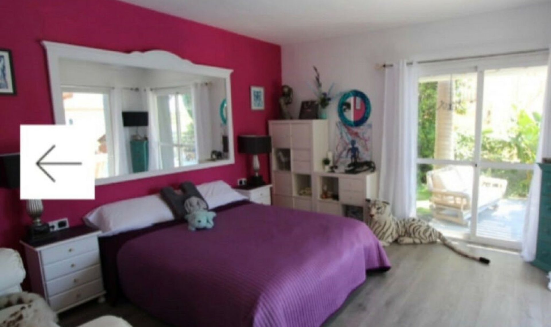 Resale - House -
Estepona