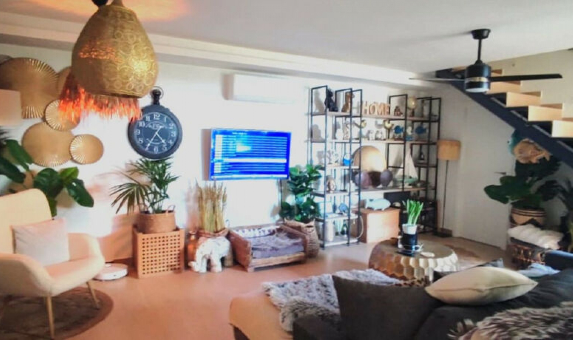 Resale - House -
Estepona