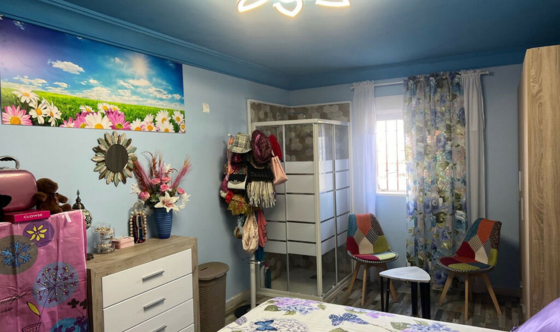 Resale - House -
Estepona