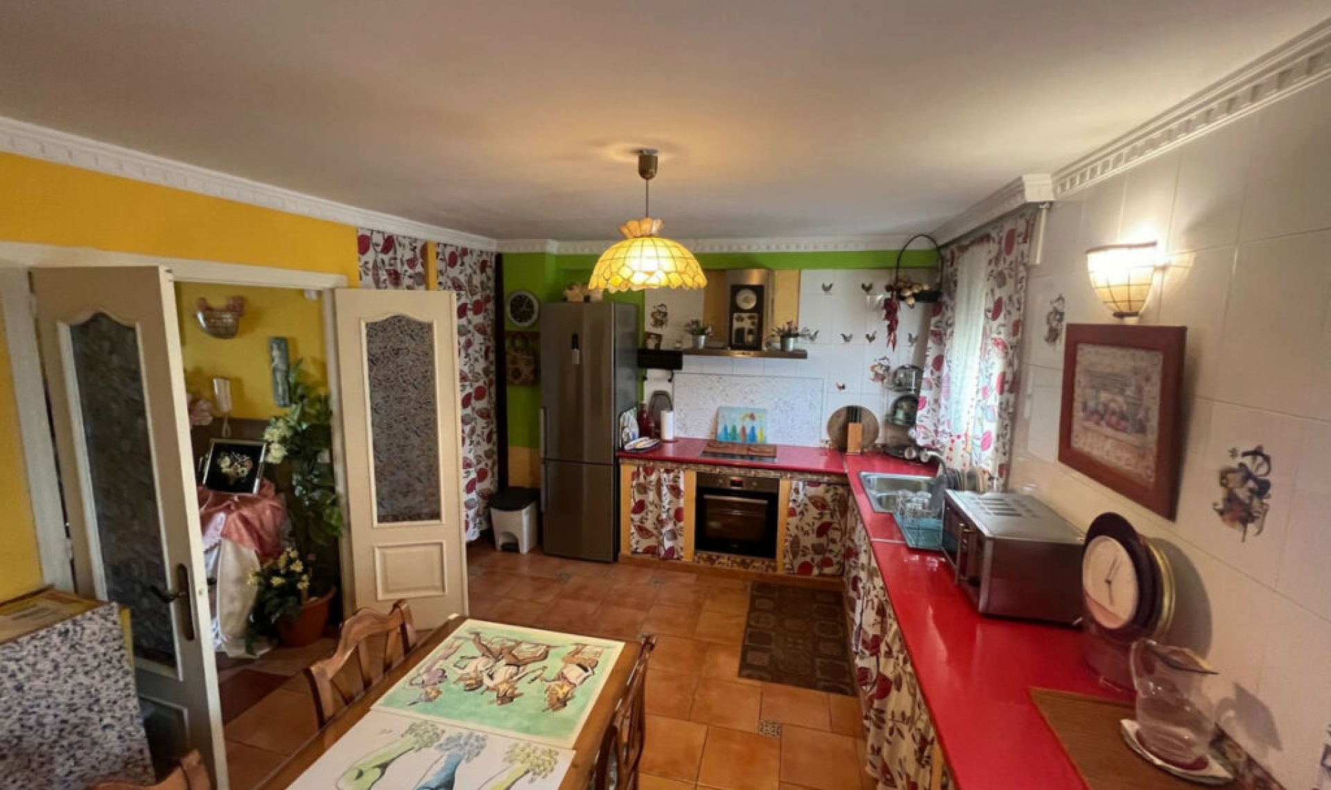 Resale - House -
Estepona