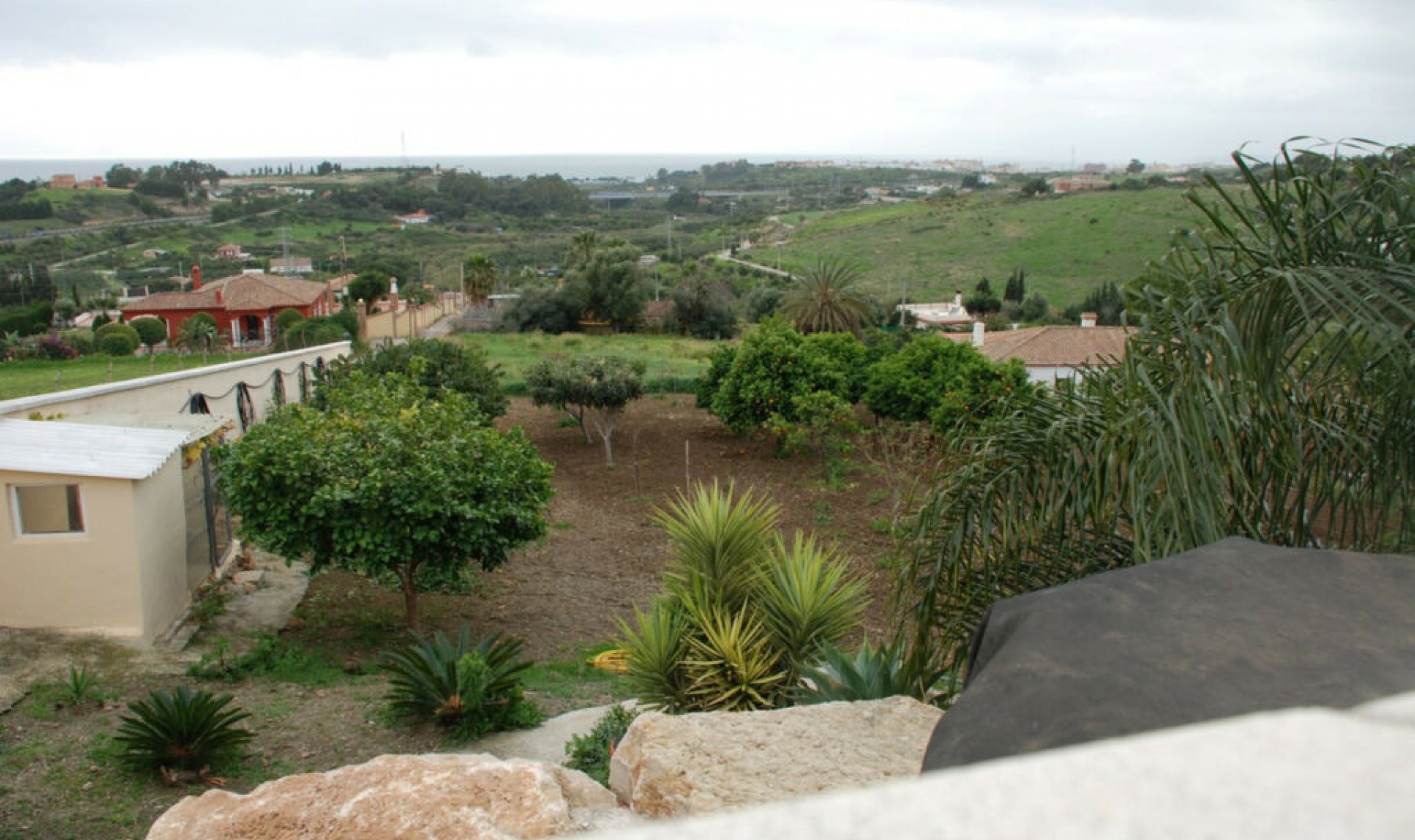 Resale - House -
Estepona