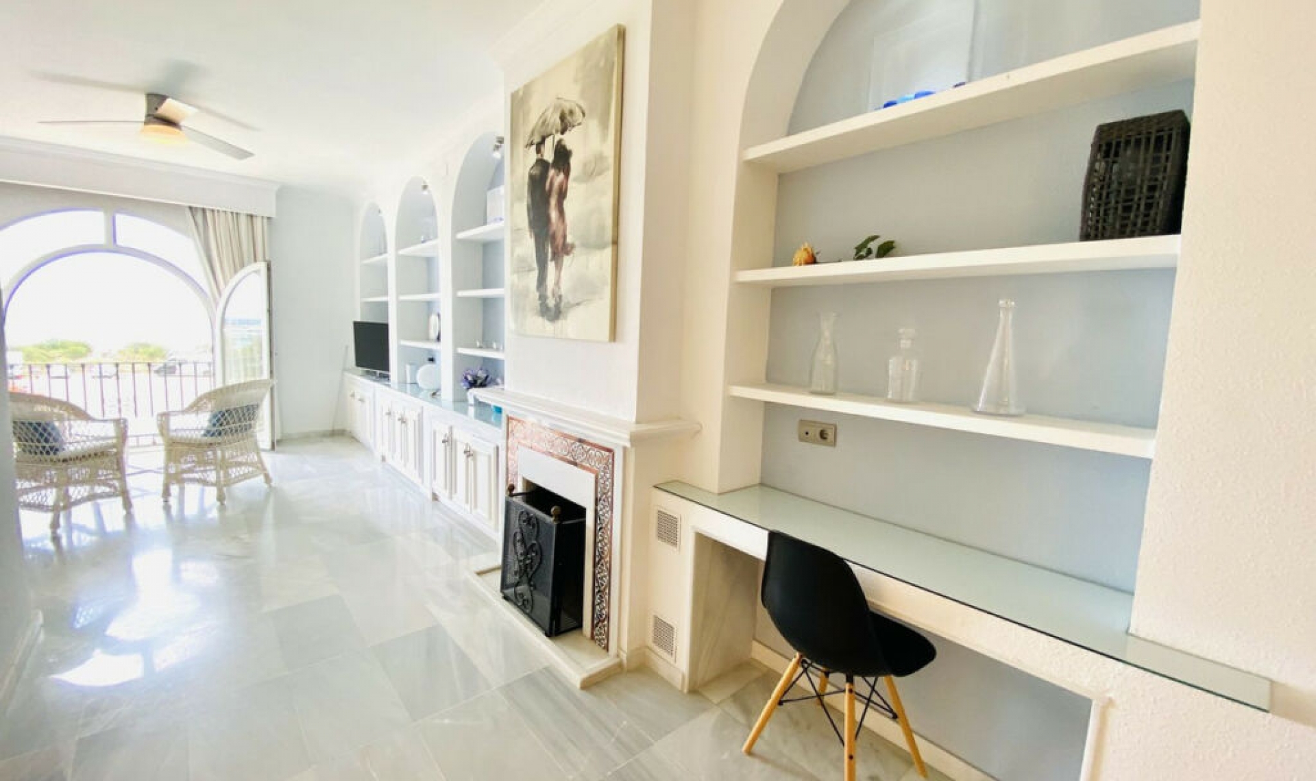 Resale - House -
Estepona