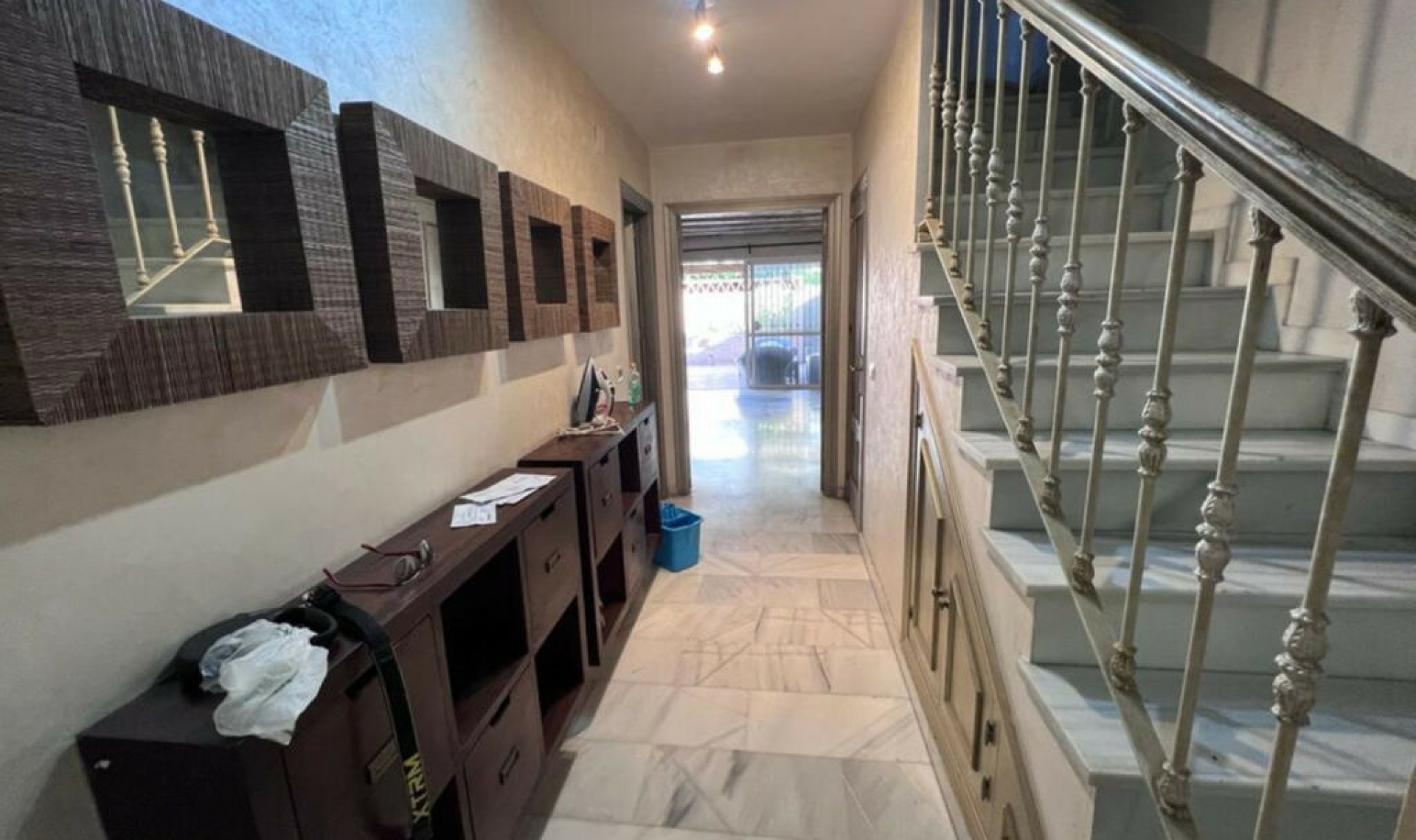 Resale - House -
Estepona