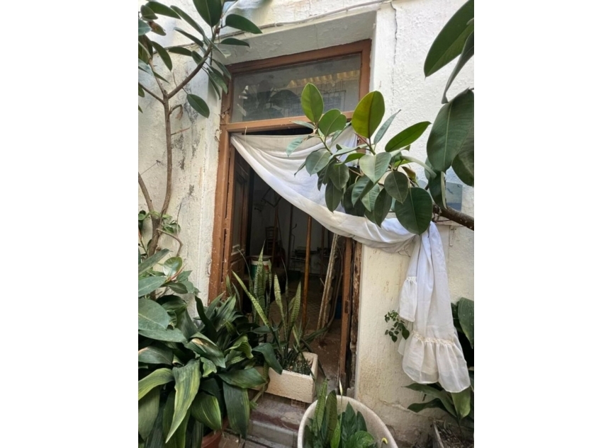 Resale - House -
Estepona