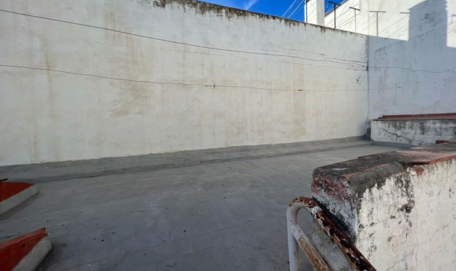 Resale - House -
Estepona