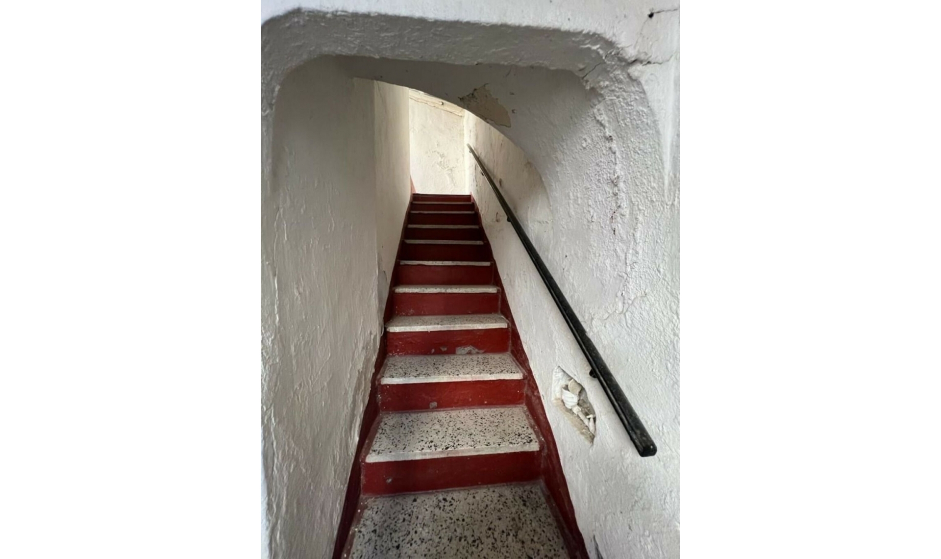 Resale - House -
Estepona