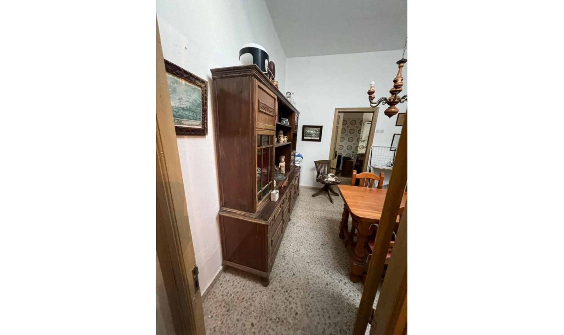 Resale - House -
Estepona