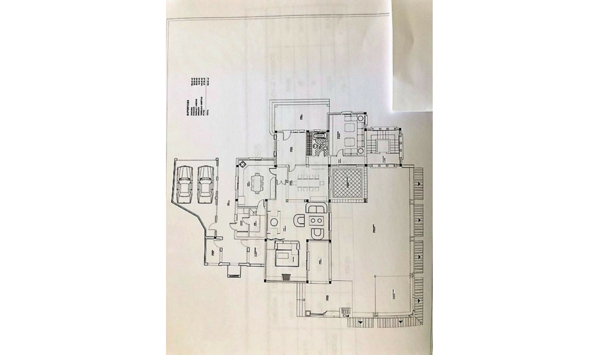 Resale - House -
Estepona