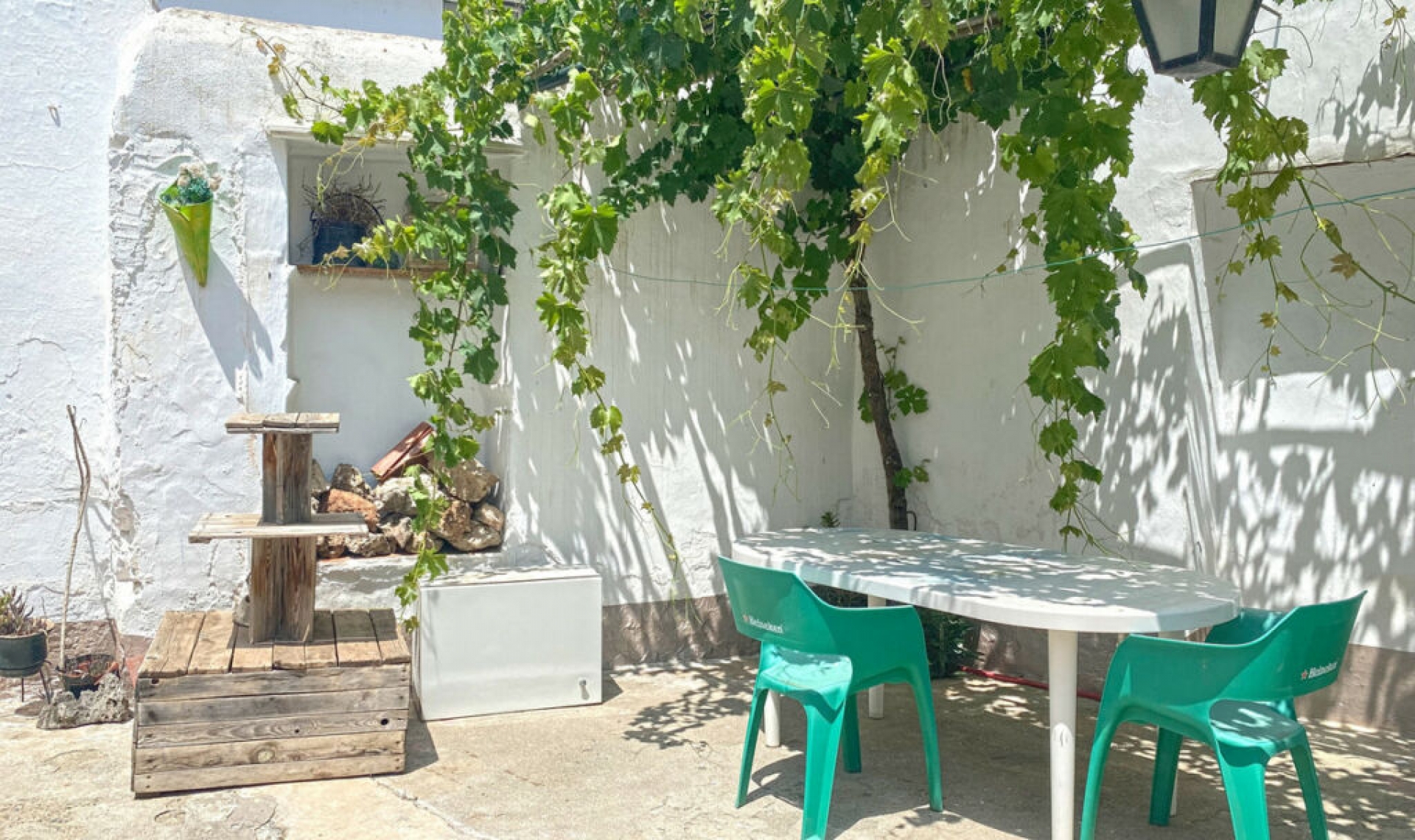 Resale - House -
Estepona