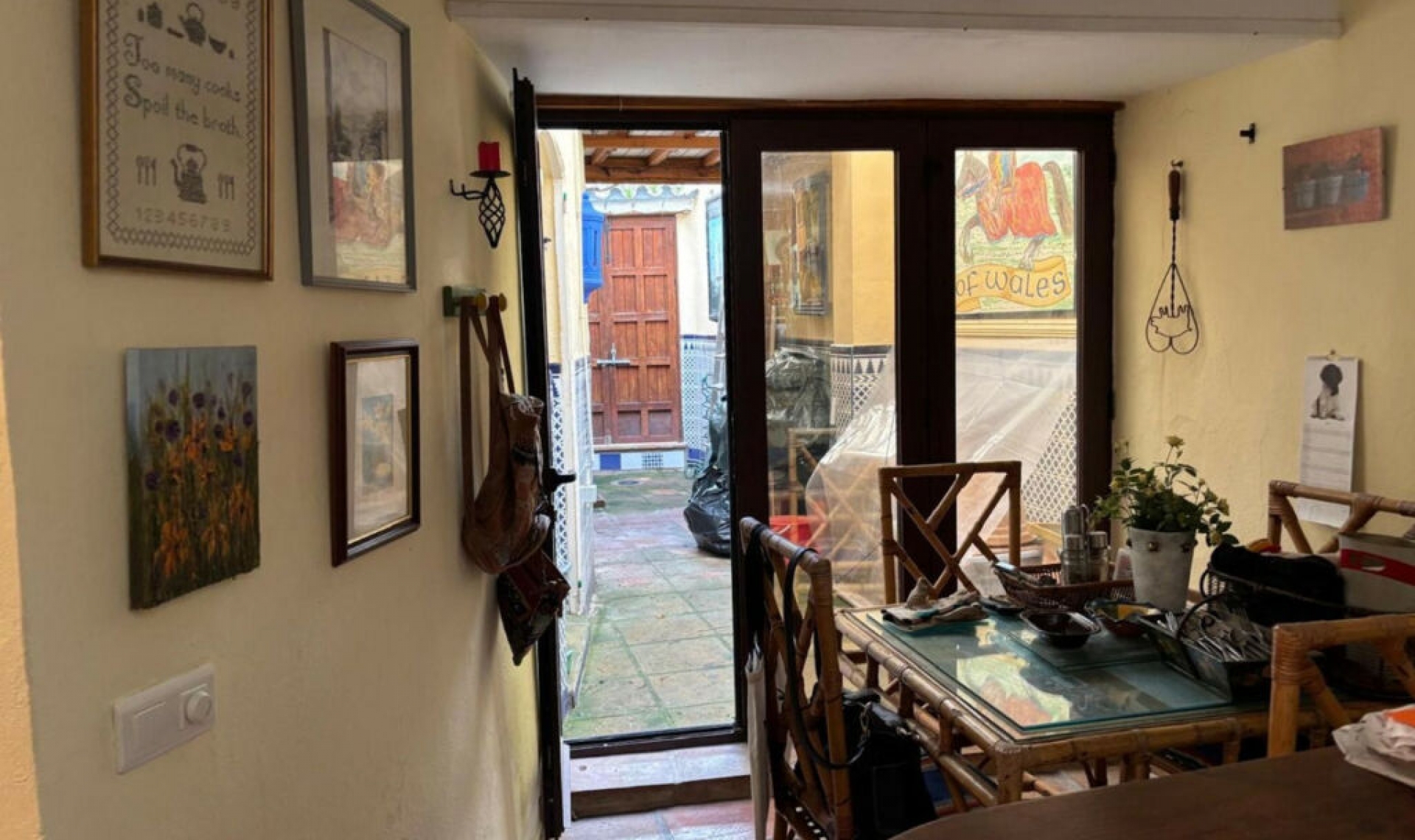 Resale - House -
Estepona