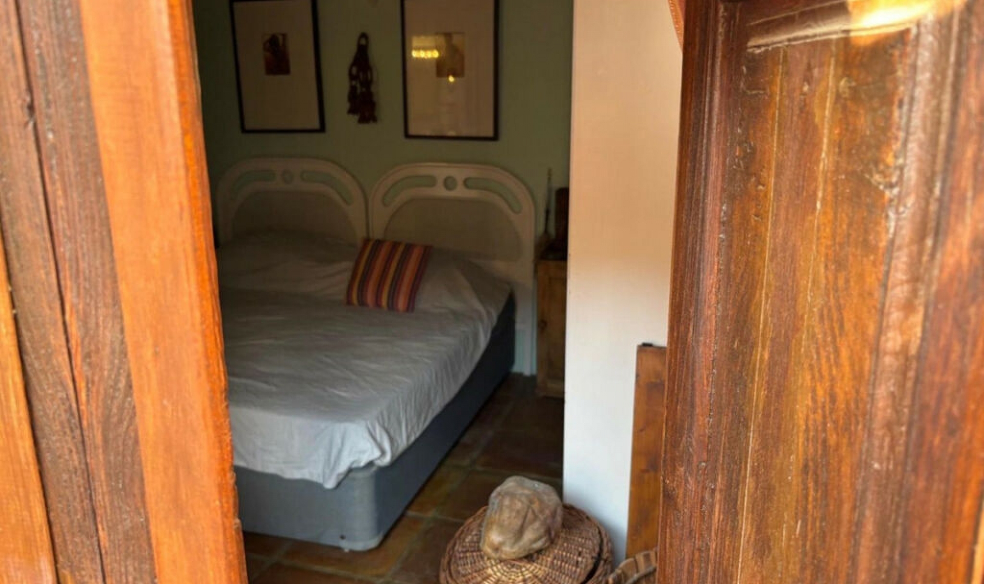 Resale - House -
Estepona